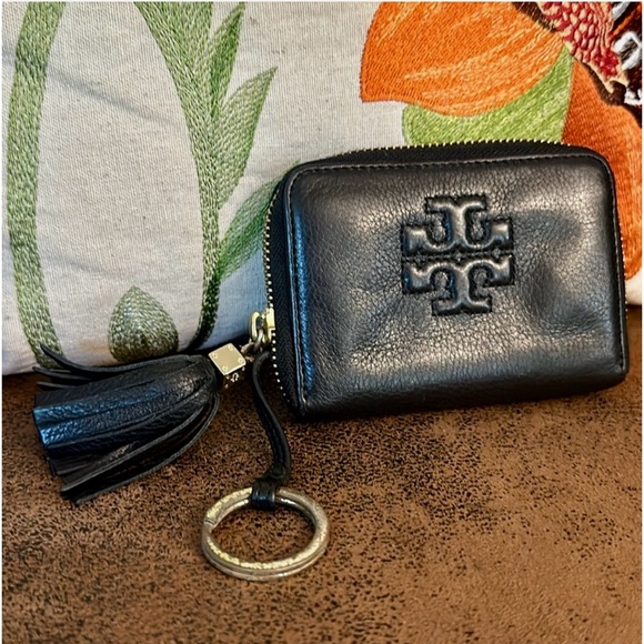 Tory Burch Handbags - TORY BURCH LEATHER KEYCHAIN TASSEL WALLET BLACK WITH GOLD TONE HARDWARE VGUC